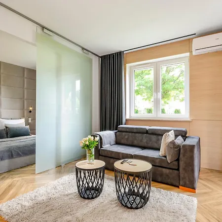 Centrum Obok Manufaktura Piotrkowska Dostep Na Kod *