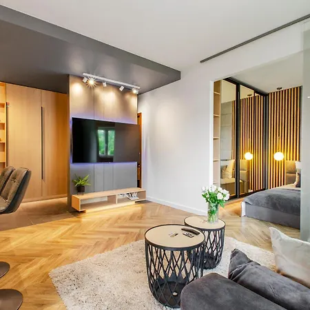 Apartament Centrum Obok Manufaktura Piotrkowska Dostep Na Kod Łódź